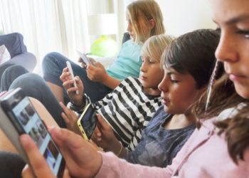 Social Media Etiquette to your Children