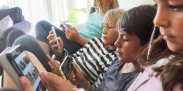 Social Media Etiquette to your Children