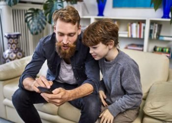 5 Social Media Red Flags Parents