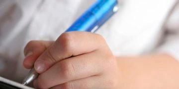 Choosing Essay Writer
