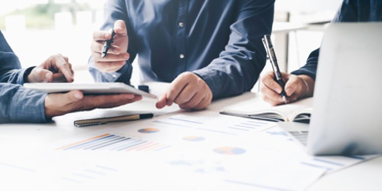 How Financial Advisors Help You Reach Your Financial Goals