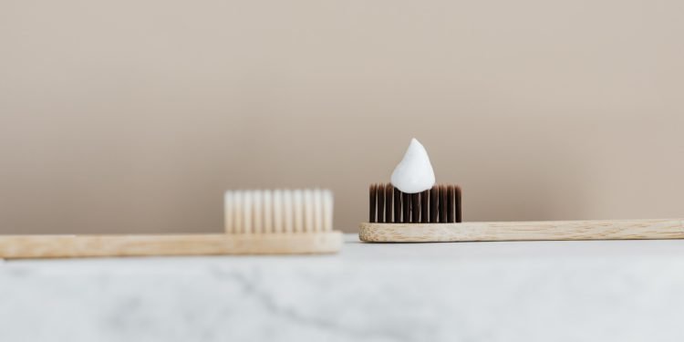 Are You Using The Right Toothpaste For Your Teeth?