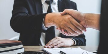 Six Strategies to Use When Shopping for Business Insurance