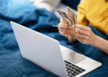 How To Generate Passive Income With An Online Business