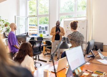 Positives and Negatives of Outsourcing Your Marketing