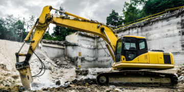 Hydraulic Breakers in Construction
