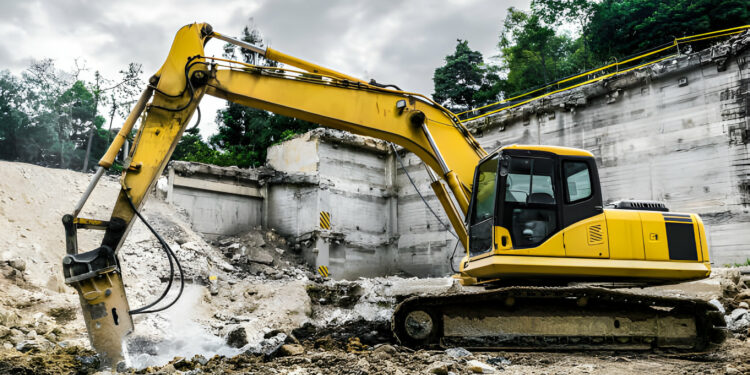 Hydraulic Breakers in Construction